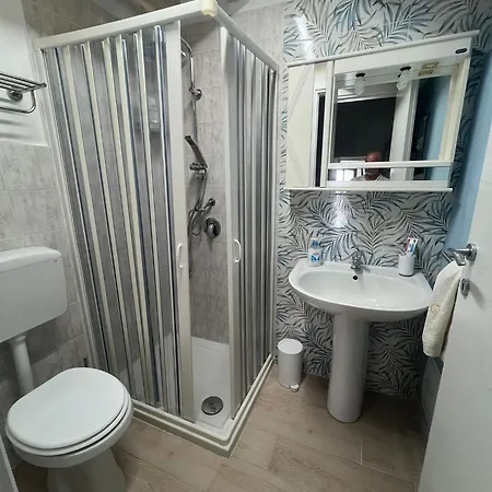 בית נופש La Casetta Nel Cortile שאקה